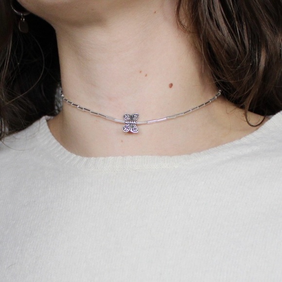 Handmade butterfly choker necklace - Picture 3 of 5